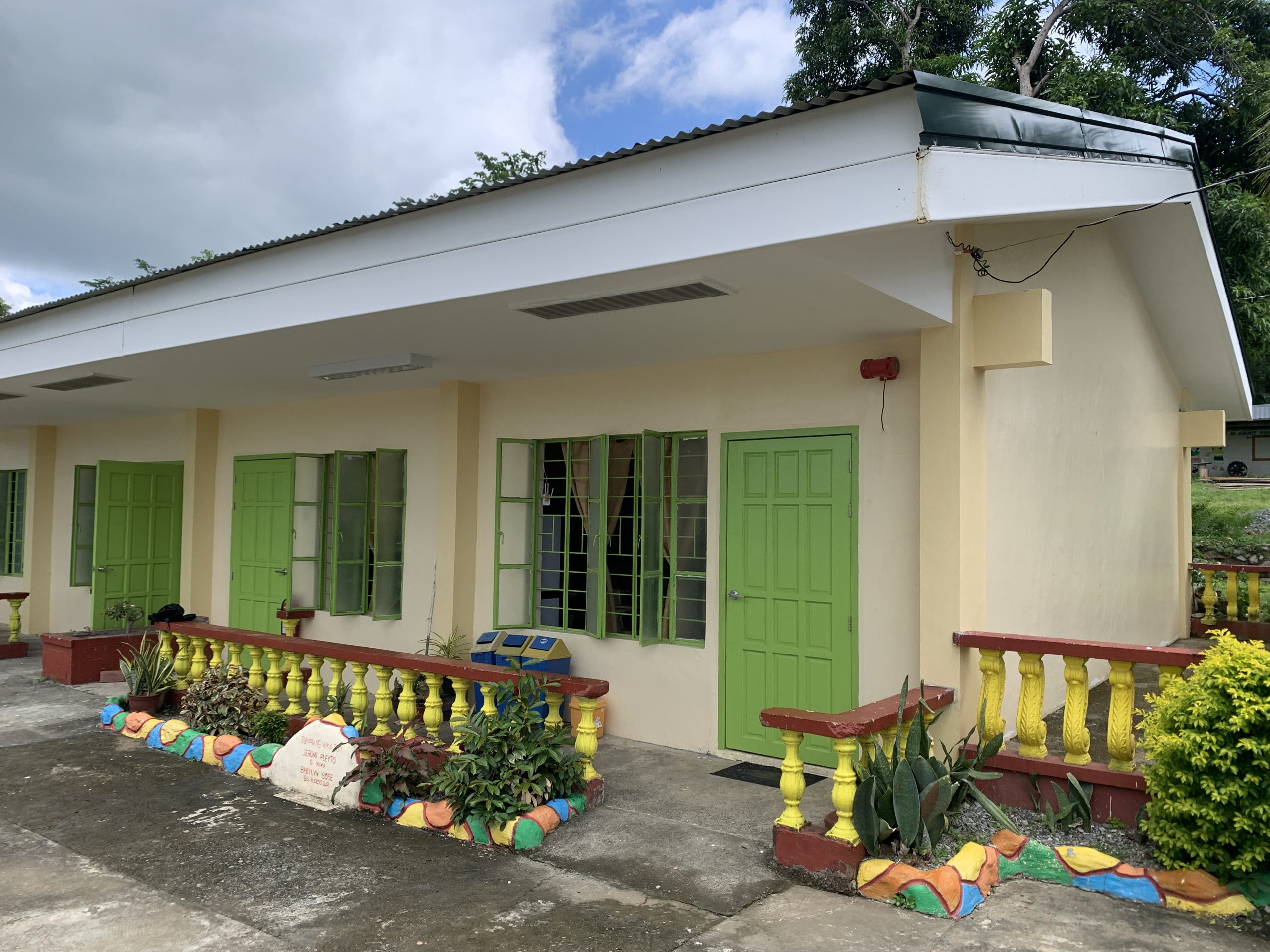 GRADE 5 CLASSROOM - OUTSIDE