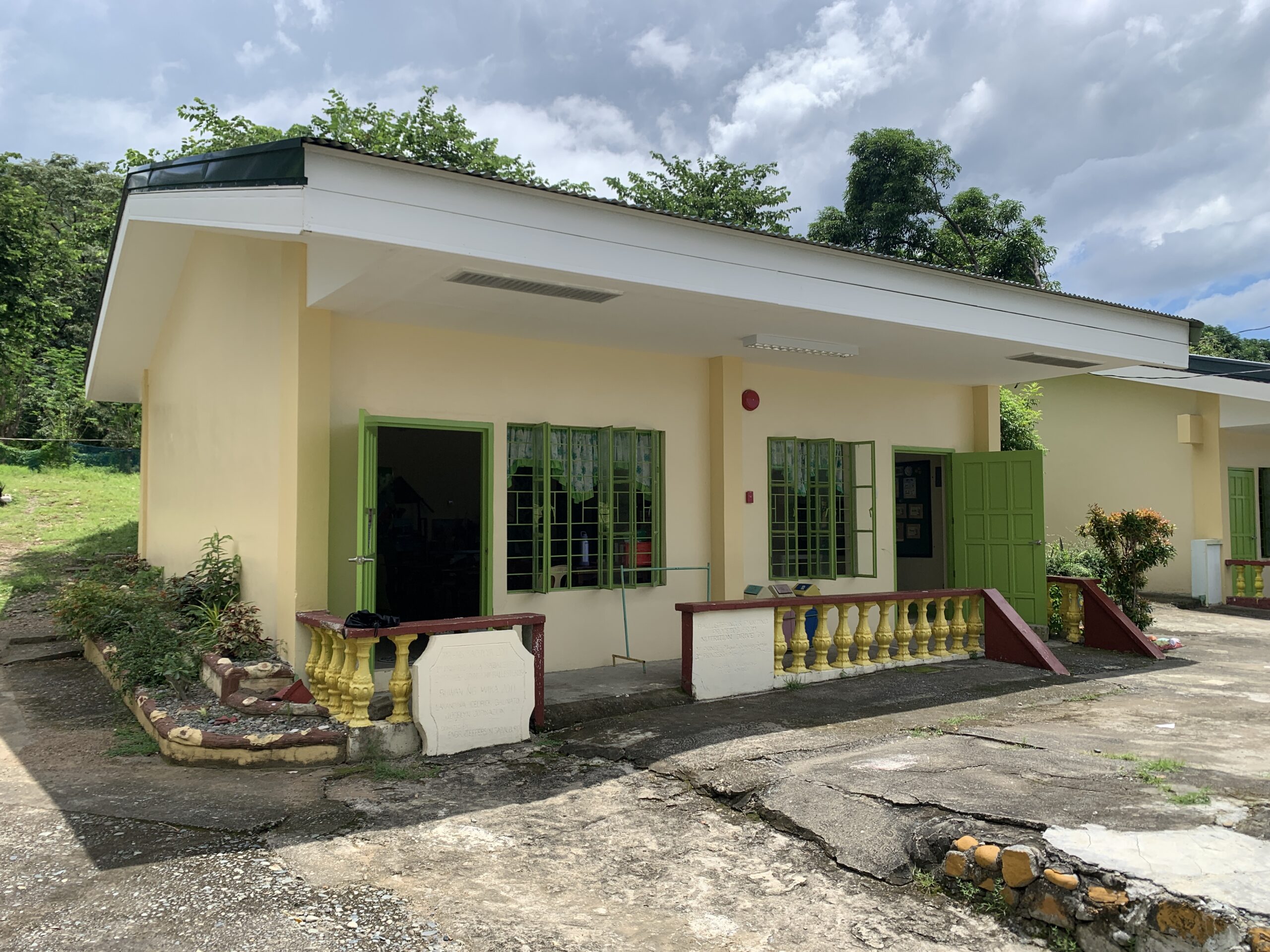 GRADE 2 CLASSROOM
